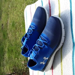 Men's under armour speedform fortis 2 used size 11